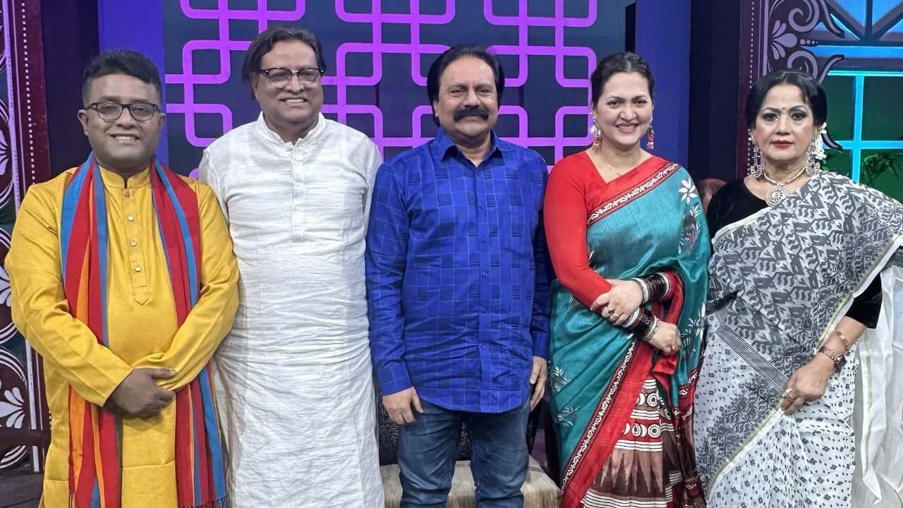 বিটিভির তারকাতর্কে চিত্রনায়িকা নূতন