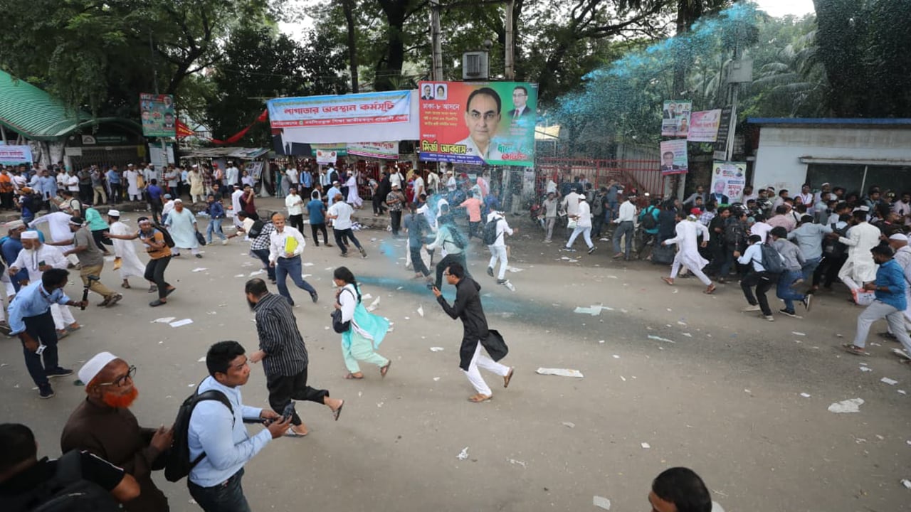শহীদ মিনারেই রাত কাটাবেন আন্দোলনরত শিক্ষকরা