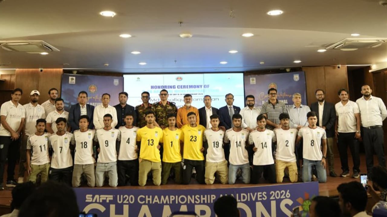 সাফজয়ী অনূর্ধ্ব-২০ ফুটবল দলকে সংবর্ধনা দিল ডিএনসিসি
