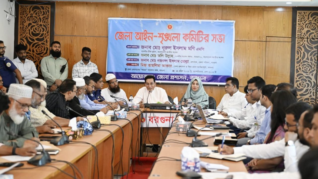 দেশের উন্নয়নে প্রশাসনের আন্তরিকতা প্রয়োজন: চীফ হুইপ