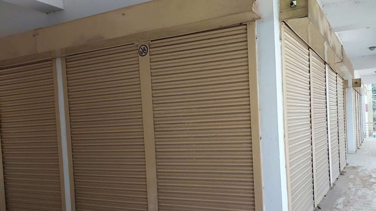 রাণীশংকৈলে কোটি টাকার মার্কেট দুই বছরেও চালু হয়নি