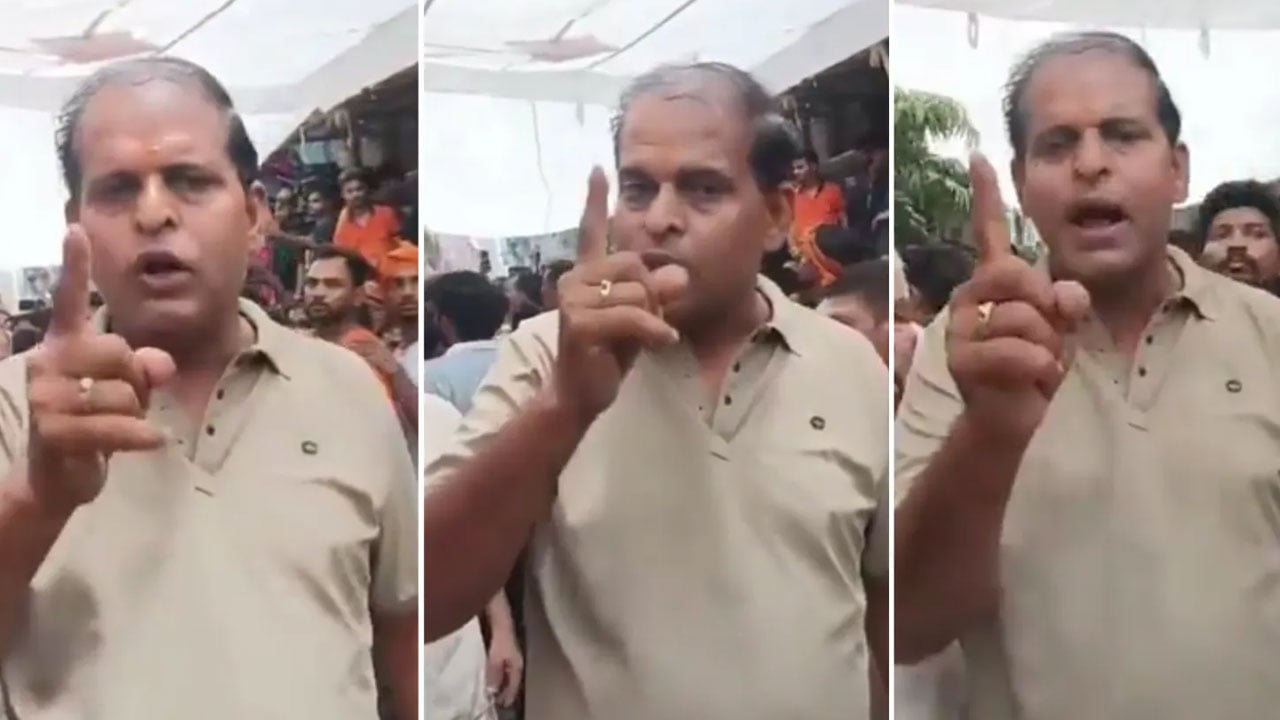 ‘মুল্লো নামাজ পড়না ভুল যাওগে’ বলে ভারতের মুসলিমদের হুমকি