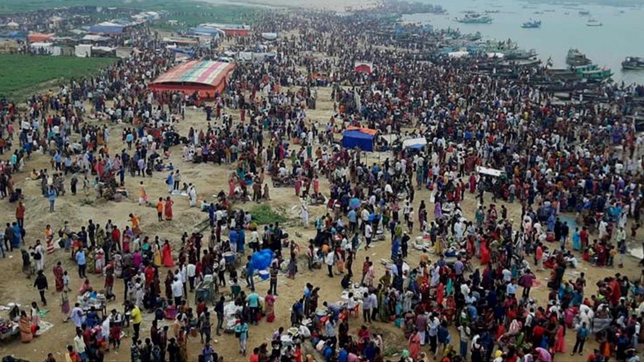 যাদুকাটা নদীর তীরে গঙ্গাস্নান; এবার হচ্ছে না শাহ্‌ আরেফিন ওরস