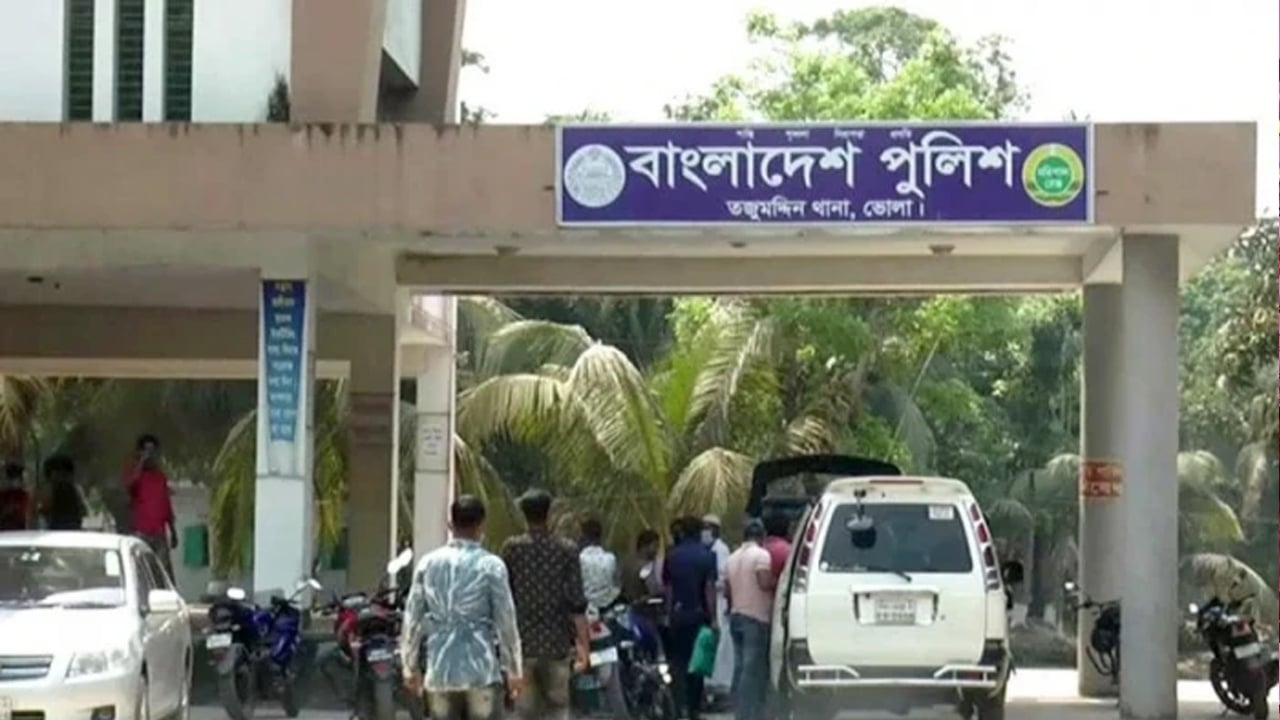 জেলেদের চাল বিতরণ নিয়ে বিএনপির দুই গ্রুপের সংঘর্ষ, আহত ৫