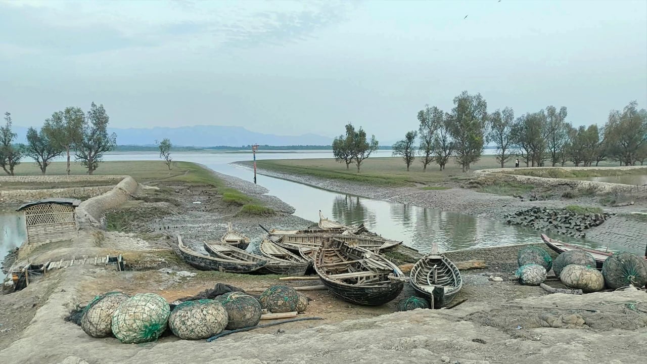 টেকনাফের মিয়ানমার সীমান্তে ফের গোলাগুলি