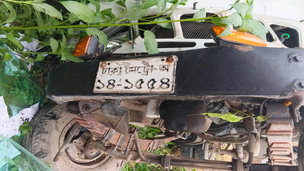 সাতক্ষীরায় পিকআপ সংঘর্ষে মোটরসাইকেল চালক নিহত