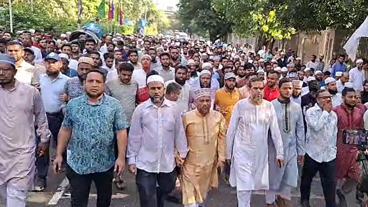 নুরের ওপর হামলাকারীদের শাস্তির দাবিতে জামায়াতের বিক্ষোভ
