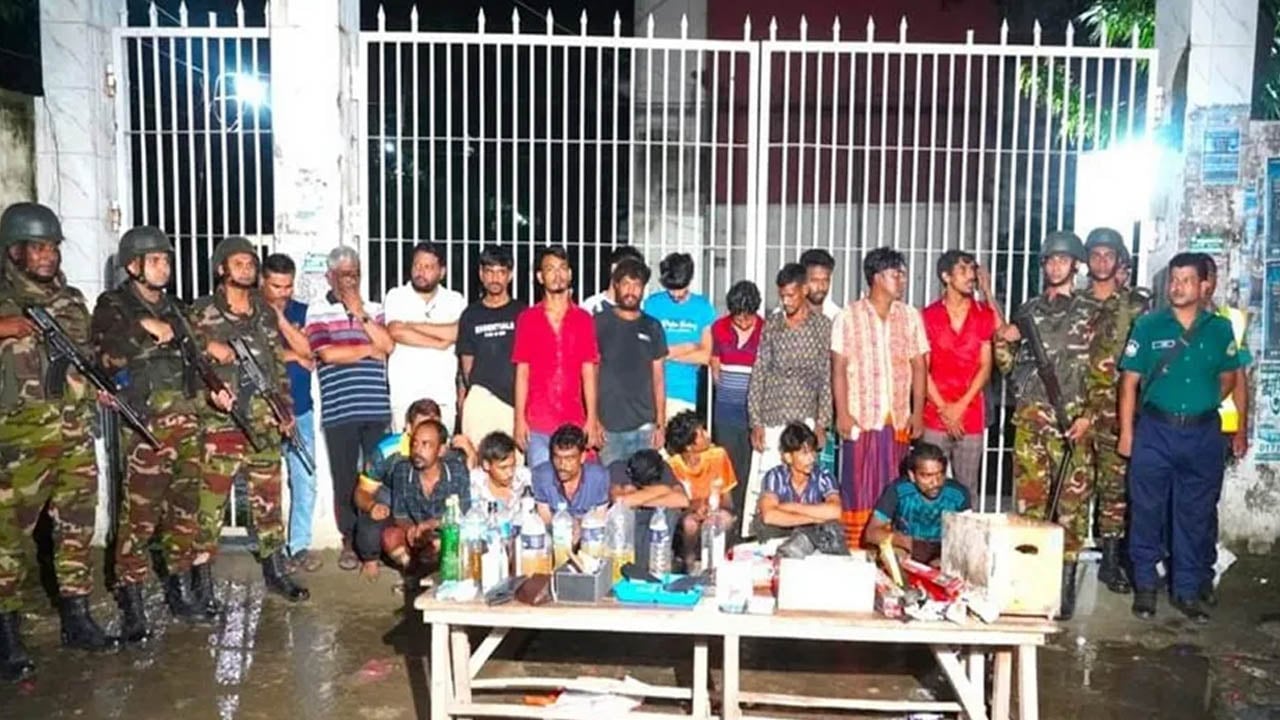 টঙ্গীতে যৌথ অভিযানে গ্রেপ্তার ২৪