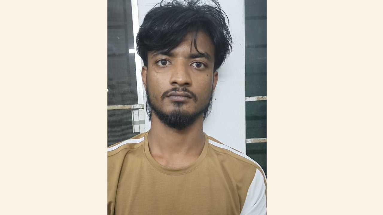 টঙ্গীতে ১১ মামলার আসামি গ্রেপ্তার