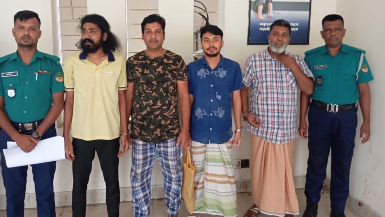 টঙ্গীতে কার্যক্রম নিষিদ্ধ আ.লীগের ৪ নেতাকর্মী গ্রেপ্তার