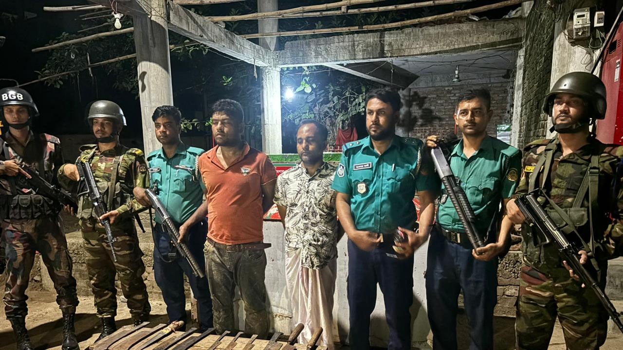 টঙ্গীতে ঝুট নিয়ে সংঘর্ষের ঘটনায় থানায় মামলা: ২ জন গ্রেপ্তার