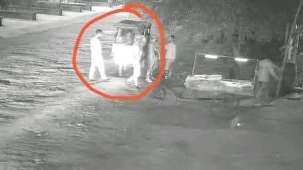 টঙ্গীতে রিয়েল এস্টেট মালিকের অফিসের সামনে গুলি, ককটেল বিস্ফোরণ