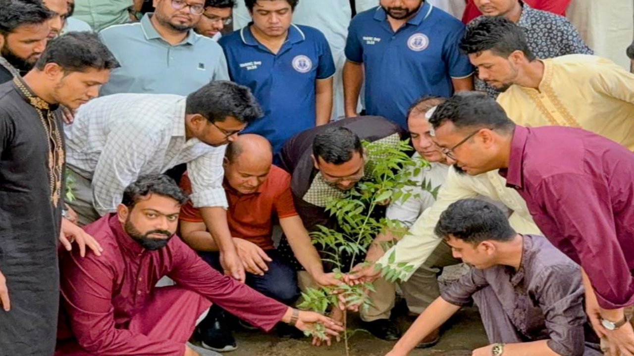 জিয়াউর রহমানের শাহাদাত বার্ষিকী উপলক্ষে ৪৪টি নিম গাছ রোপন