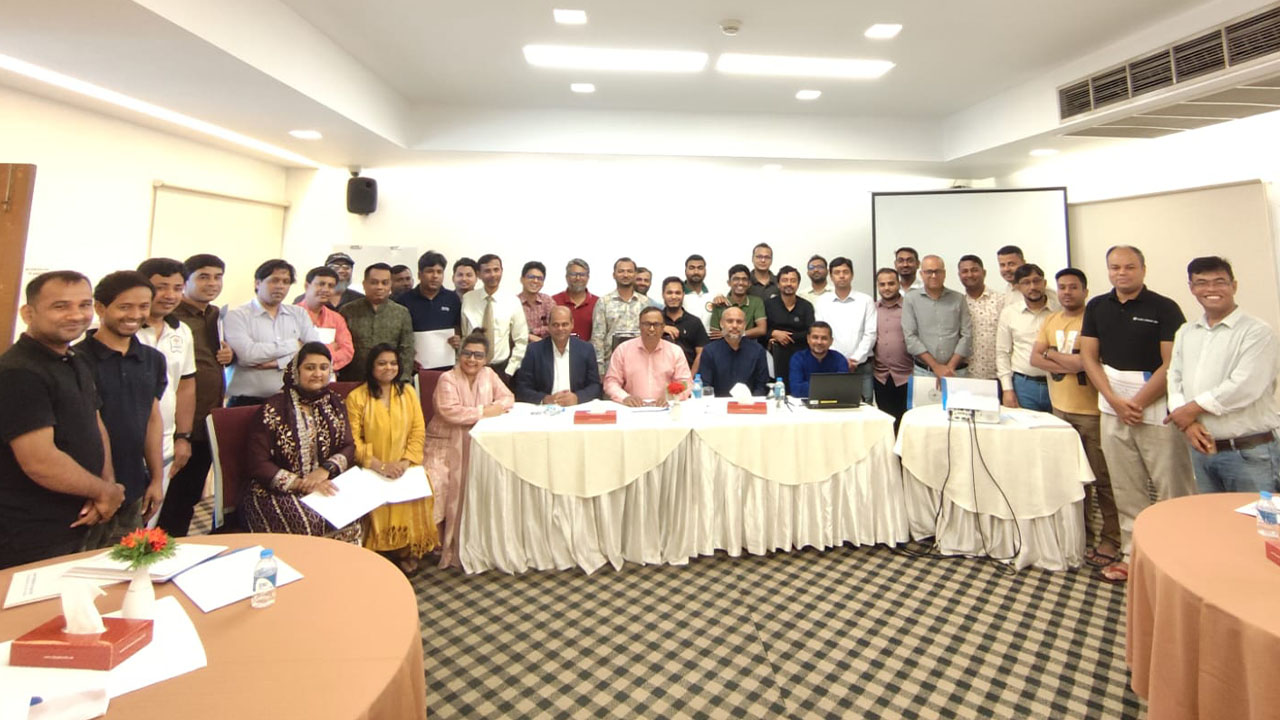প্রশিক্ষণ শুধু পেশাগত জ্ঞান নয়, দায়িত্ববোধও বাড়ায়