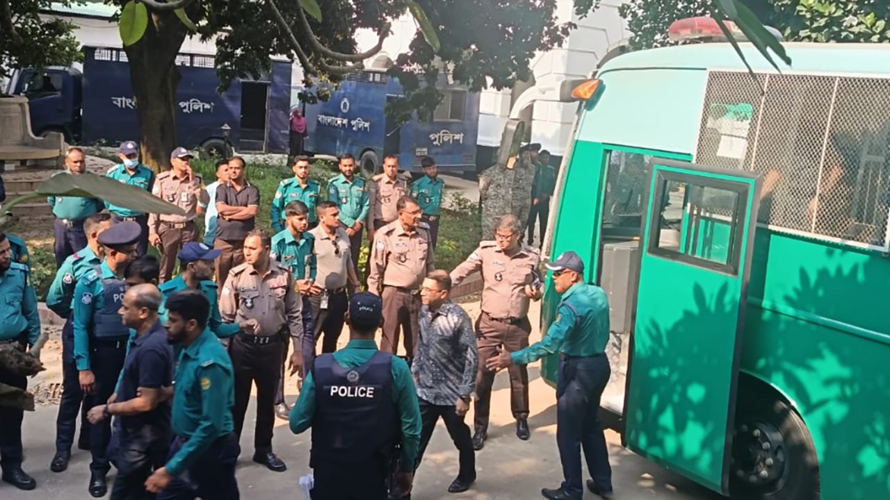 গুমের দুই মামলায় ১৩ সেনা কর্মকর্তা ফের ট্রাইব্যুনালে