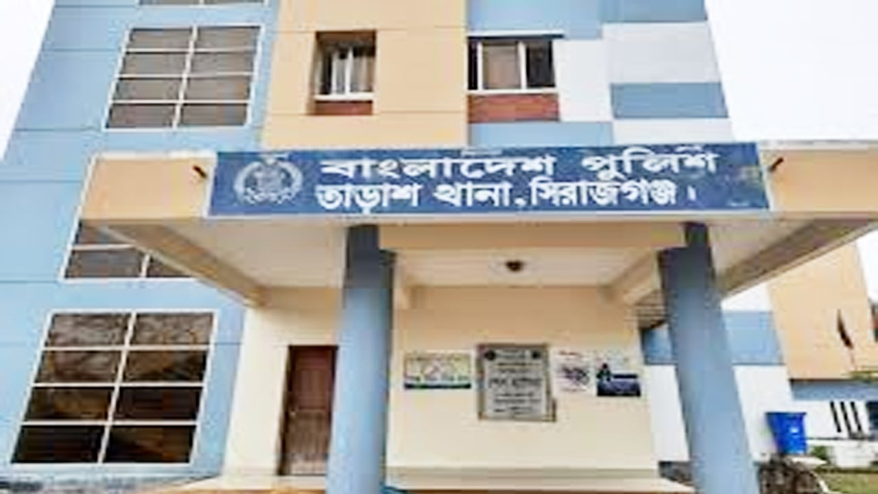 তাড়াশ থানার এসআইয়ের বিরুদ্ধে লাখ টাকা ঘুষ নেওয়ার অভিযোগ