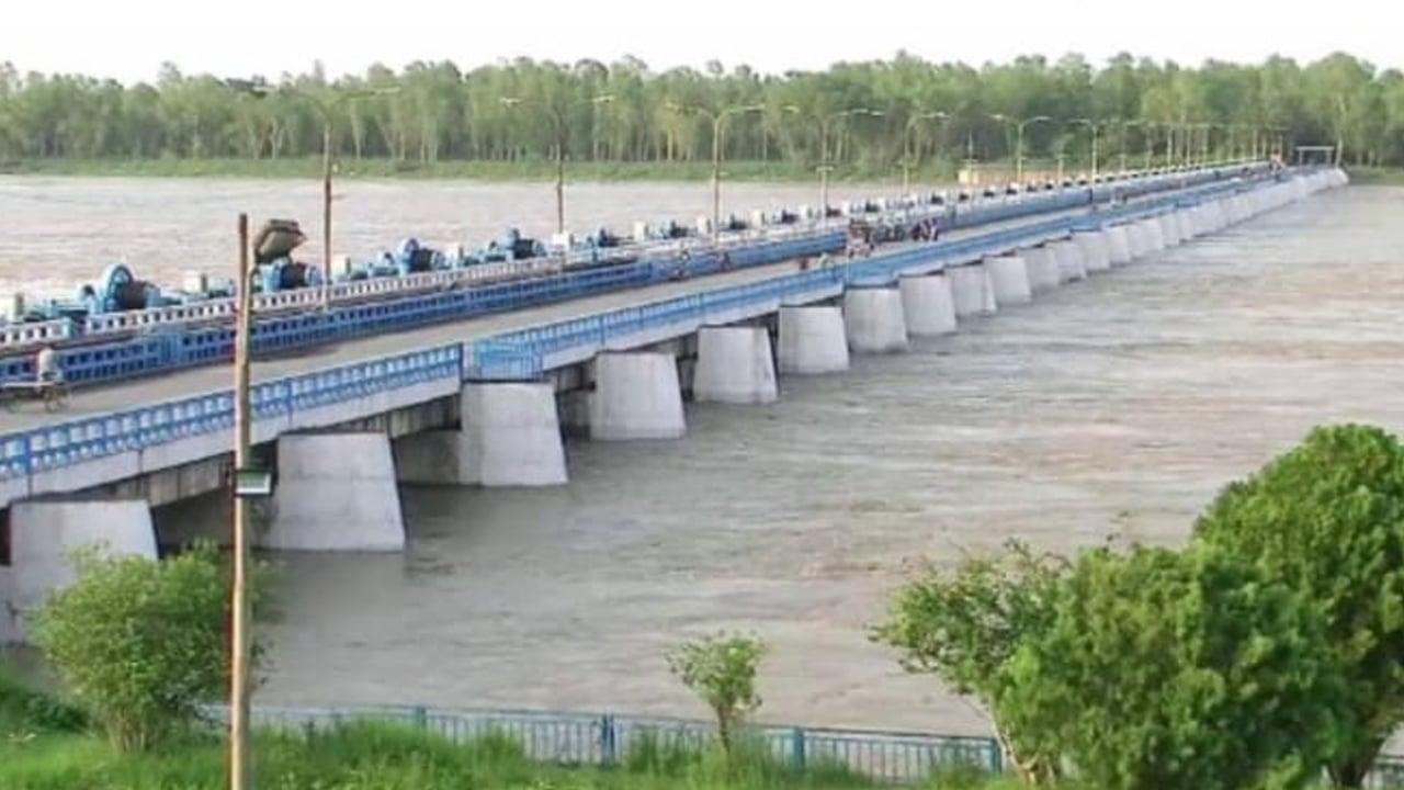 তিস্তার পানি বিপৎসীমার ১০ সেন্টিমিটার ওপরে, ৪৪টি জলকপাট খোলা