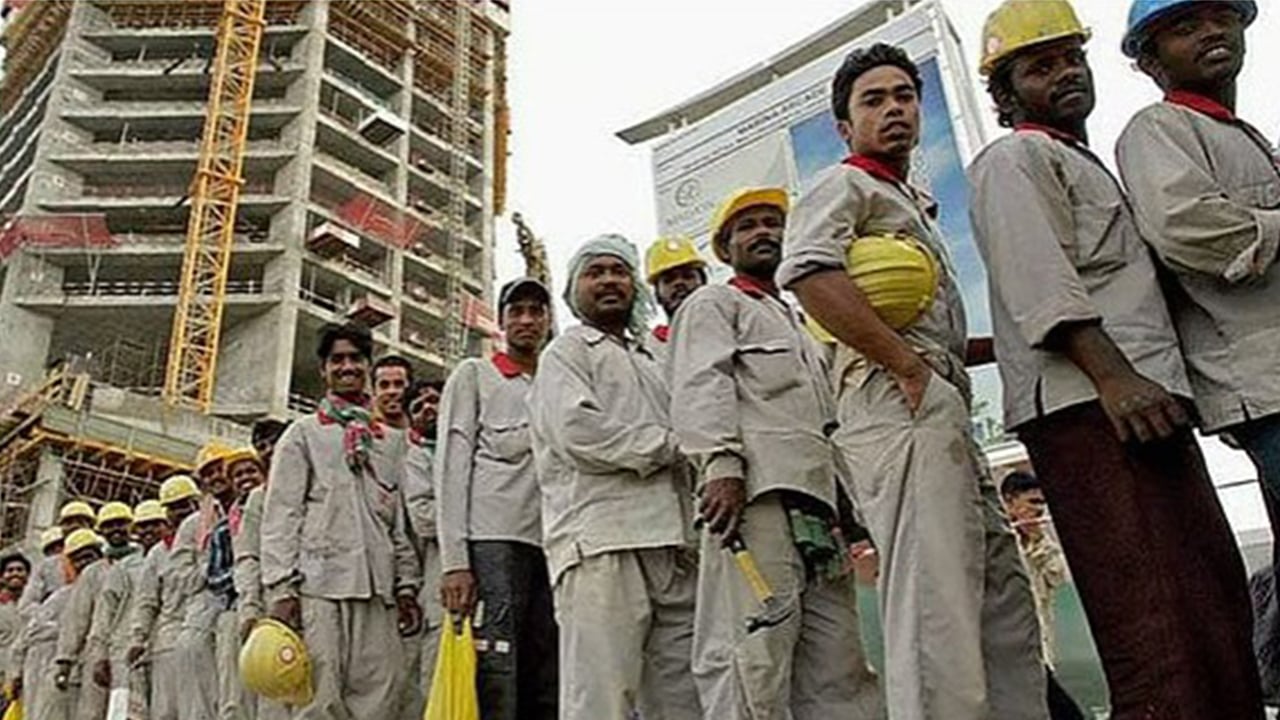 প্রবাসীদের জন্য কড়া নিয়ম করতে যাচ্ছে মালয়েশিয়া