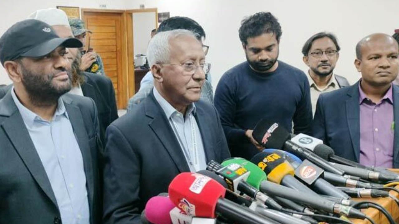 আবেদন সাপেক্ষে ভোটার হতে পারবেন তারেক রহমান: ইসি সচিব