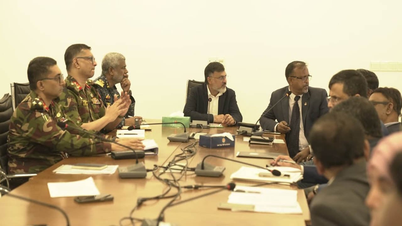 মশক নিয়ন্ত্রণে দিনে ৩ বার ওষুধ প্রয়োগ করবে ডিএনসিসি