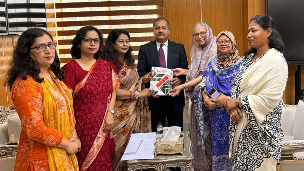 তথ্য ও সম্প্রচার মন্ত্রীর সাথে বিডব্লিউজেএফ প্রতিনিধিদলের সাক্ষাৎ