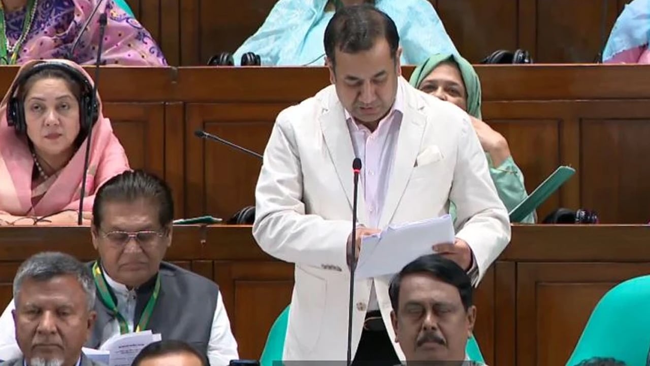 রাজধানী থেকে প্রকাশিত পত্রিকার সংখ্যা জানালেন তথ্য প্রতিমন্ত্রী