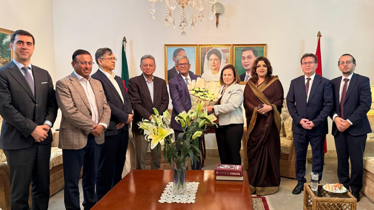 ওআইসিকে শক্তিশালী করার বিষয়ে আলোচনা হয়েছে