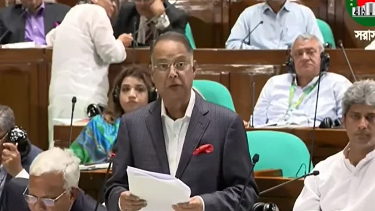 তেলের দাম বাড়ানোর বিষয়ে সংসদে যা বললেন জ্বালানিমন্ত্রী