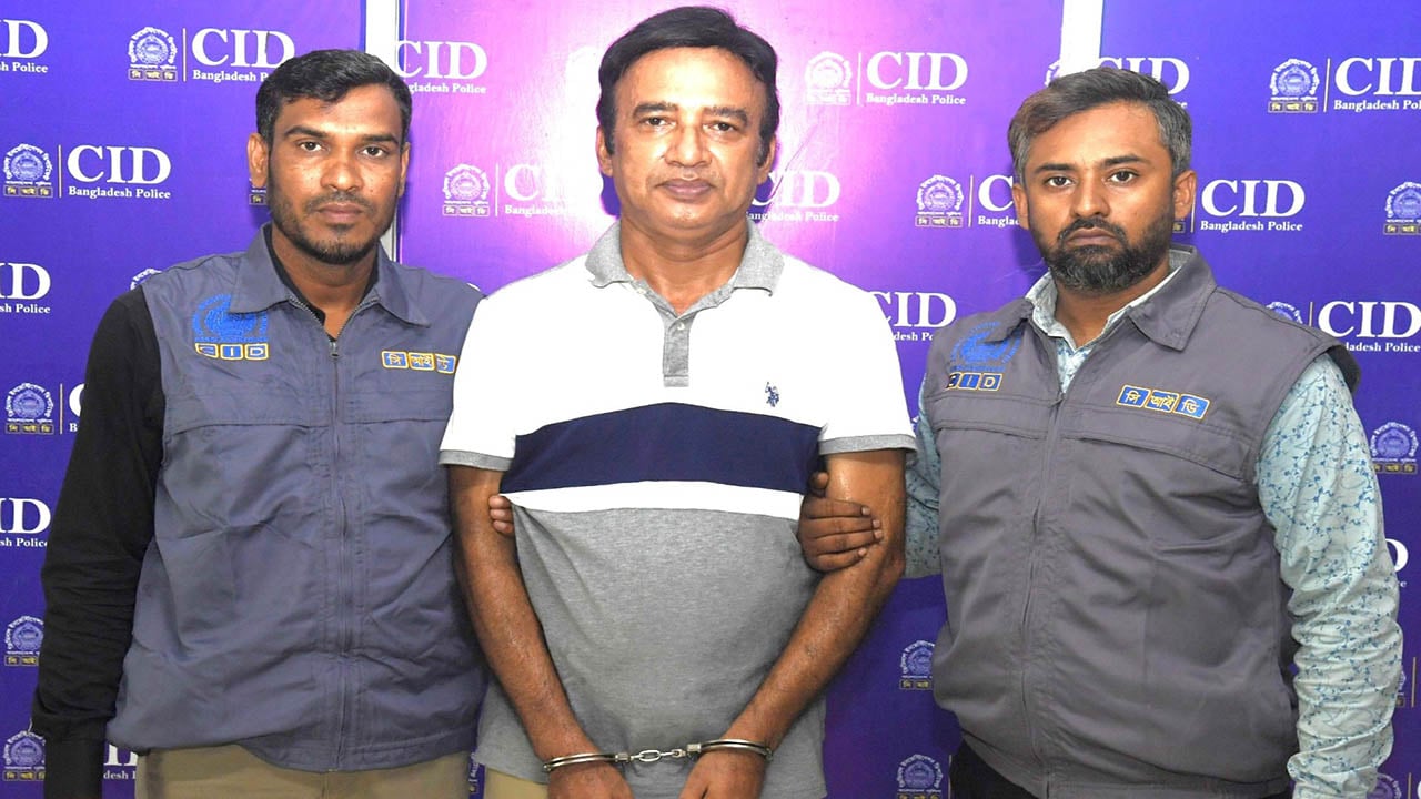 সাবেক মেয়র তাপসের আরেক সহযোগী টুটু গ্রেপ্তার