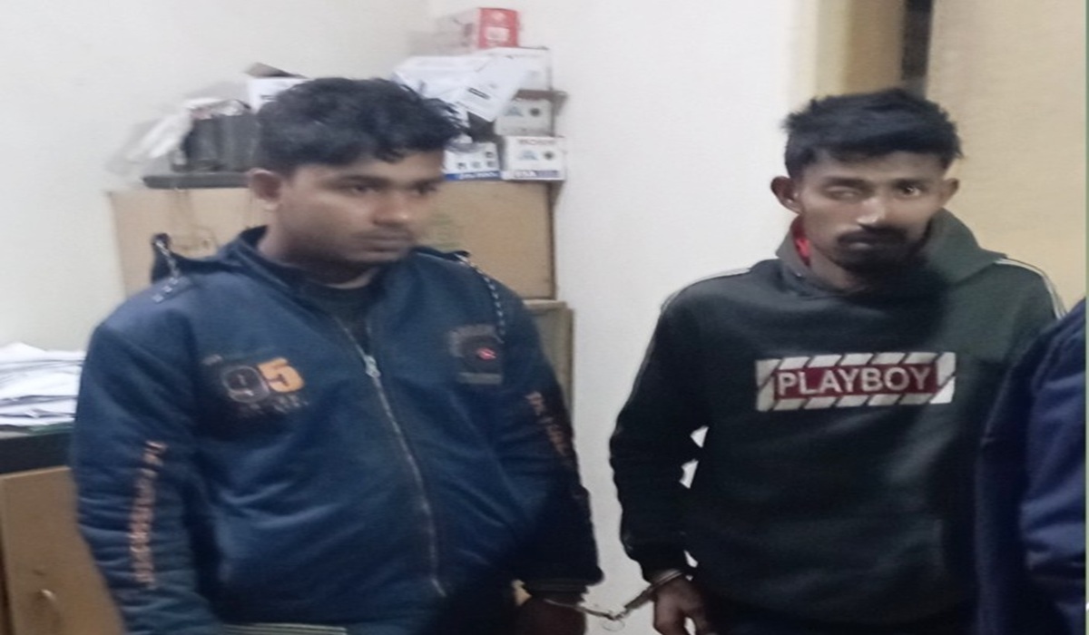 কটিয়াদীতে ২৫ কেজি গাঁজাসহ দুই মাদক কারবারি আটক