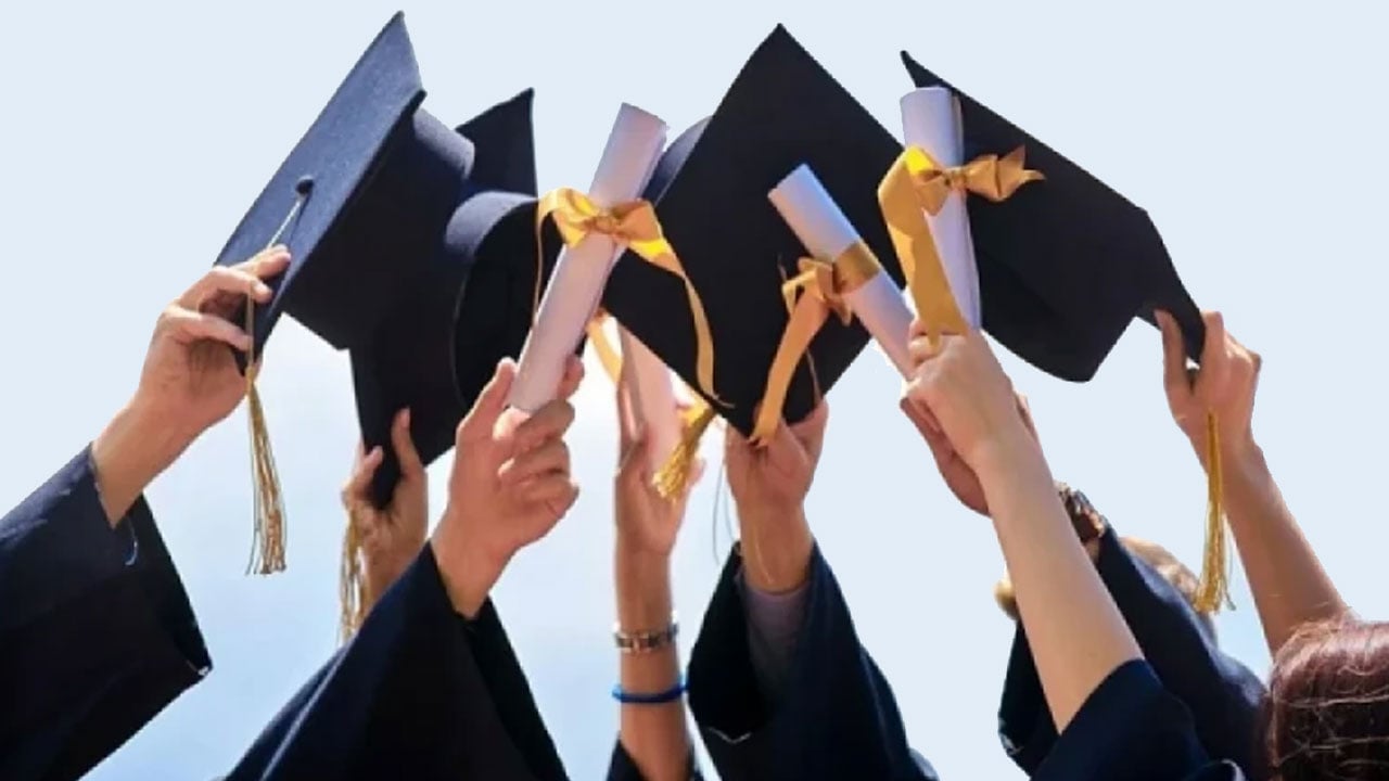 শিক্ষায় বরাদ্দ : উচ্চ মুনাফার দীর্ঘমেয়াদি বিনিয়োগ