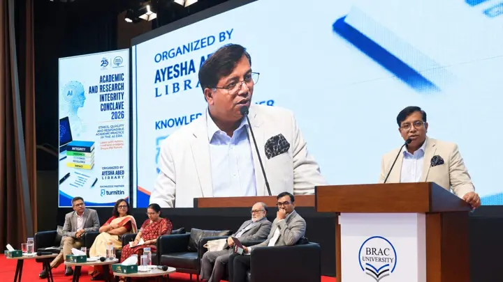 বিশ্ববিদ্যালয়ে এআই ব্যবহারে নীতিমালা তৈরির পরামর্শ ইউজিসি চেয়ারম্যানের
