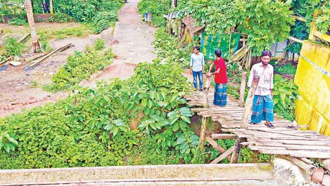 সংযোগ সড়ক না থাকায় কাজে আসছে না ধামুরা-শোলক সেতু
