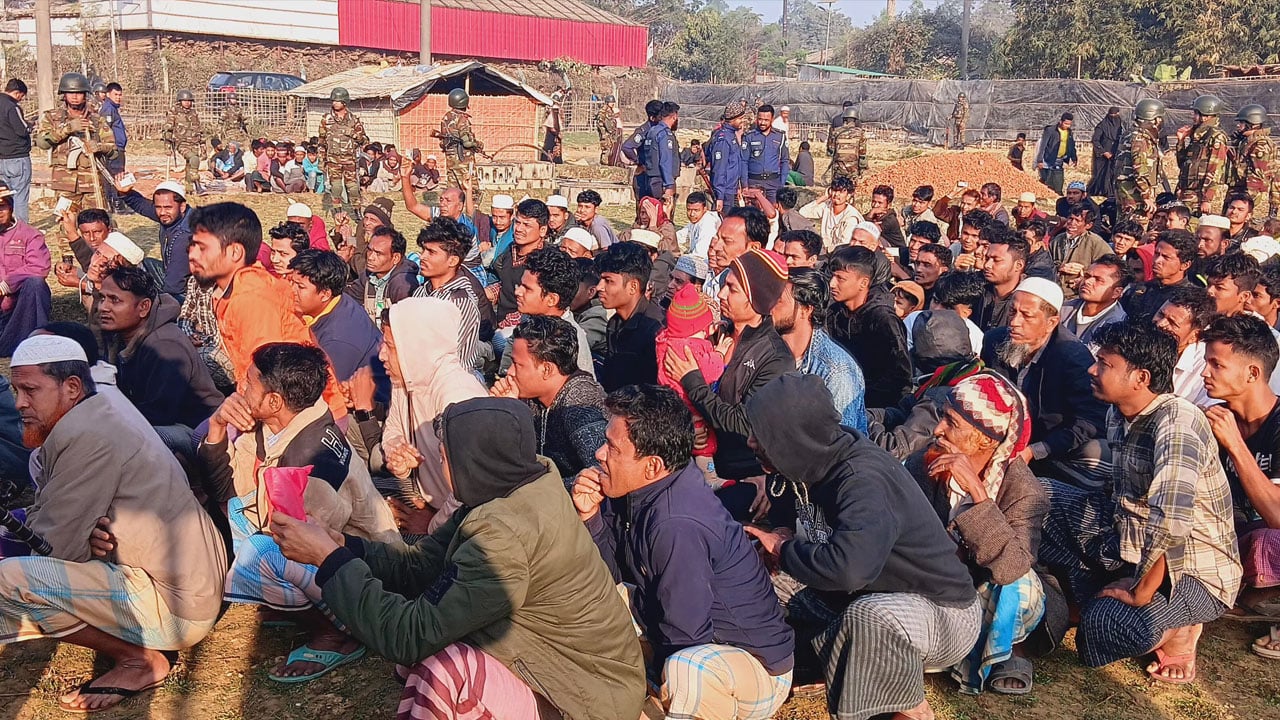 ক্যাম্পের বাইরে ঘর ভাড়া নিয়ে বসবাস, শিশুসহ গ্রেপ্তার ৬২২ রোহিঙ্গা
