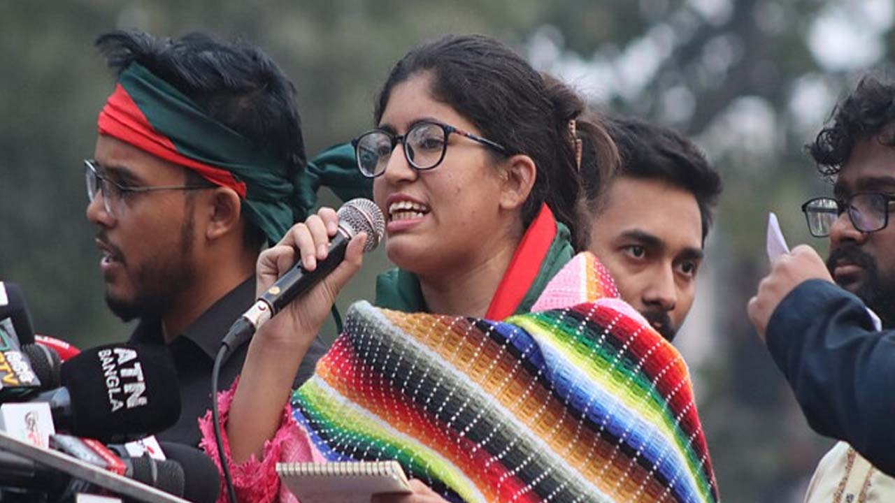 সবার আগে ডাকসুর প্রার্থিতা ঘোষণা উমামার