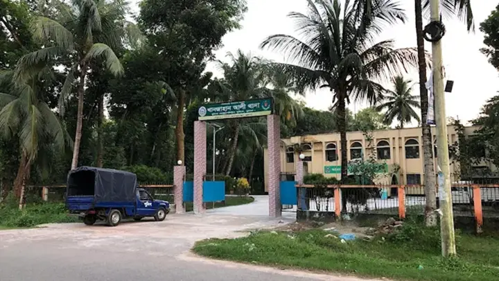 মাদকবিরোধী অবস্থানের জেরে খুলনায় সাংবাদিকের বিরুদ্ধে চাঁদাবাজি মামলা