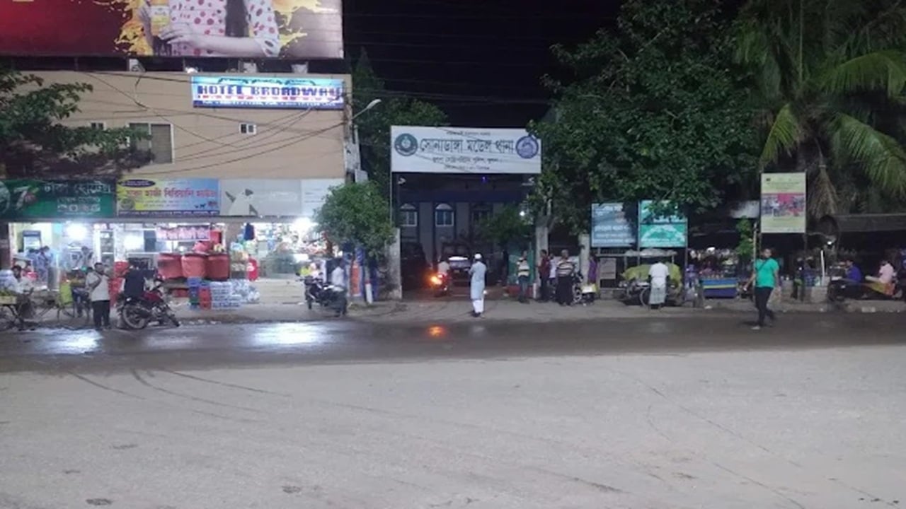 খুলনায় গ্রুপ বি-এর শীর্ষ সন্ত্রাসী গ্রেপ্তার