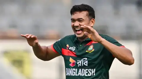 জয়ের জন্য বাংলাদেশের দরকার ২৭২
