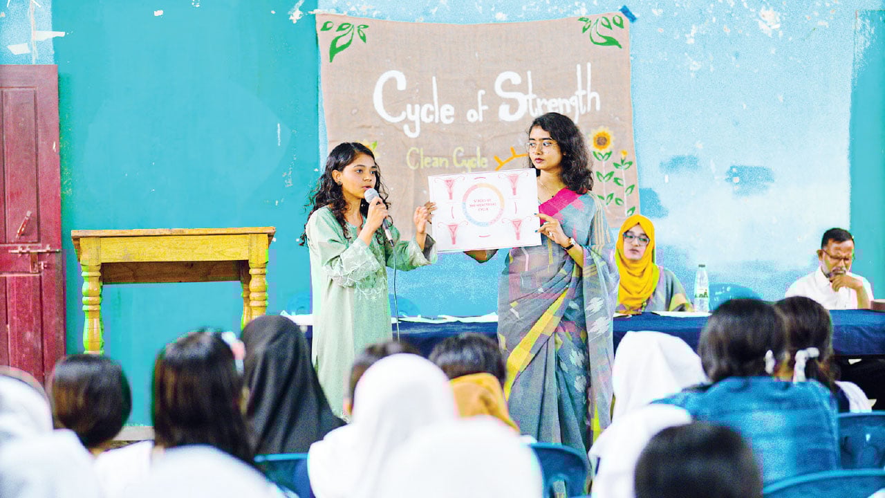 উপকূল-কিশোরীদের স্বাস্থ্য সুরক্ষার গল্প