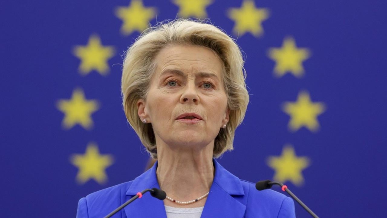 বৈশ্বিক প্রতিযোগিতায় টিকে থাকতে ইইউকে নির্ভরতা কমাতে হবে: উরসুলা