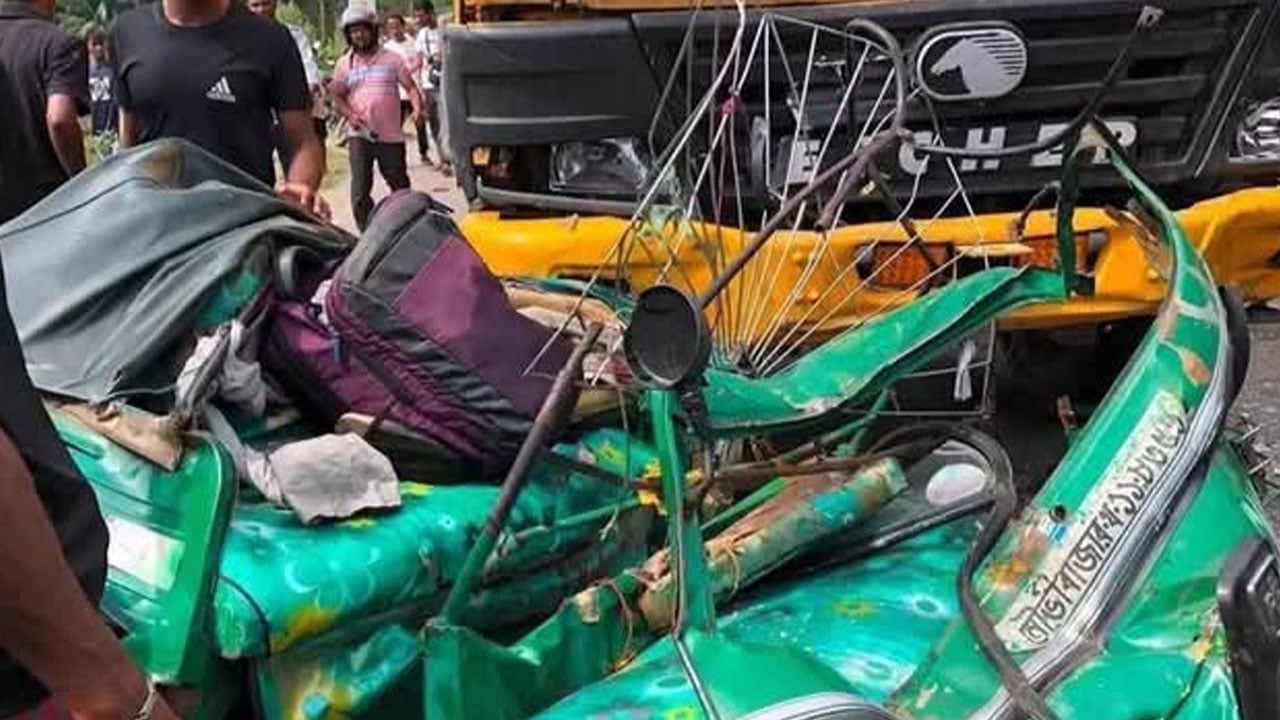 ওসমানীনগরে তেলবাহী ট্রাকচাপায় শিশুসহ ৪ জন নিহত