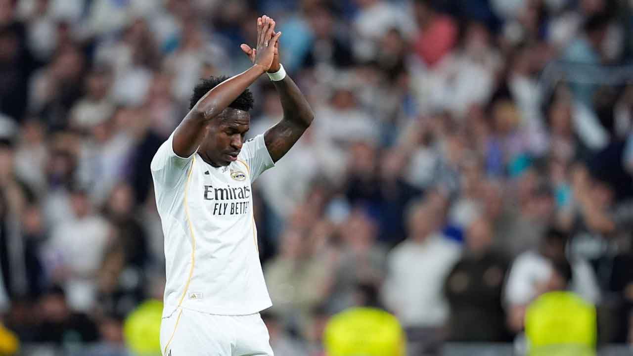 ভিনির গোলে স্বস্তির তিন পয়েন্ট রিয়ালের