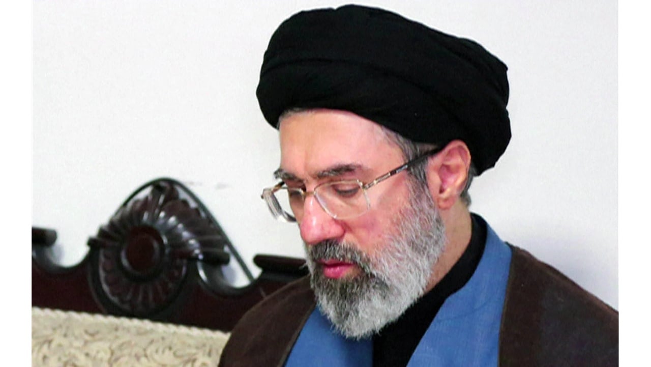 মোজতবা খামেনি গুরুতর আহত, আছেন অচেতন অবস্থায়
