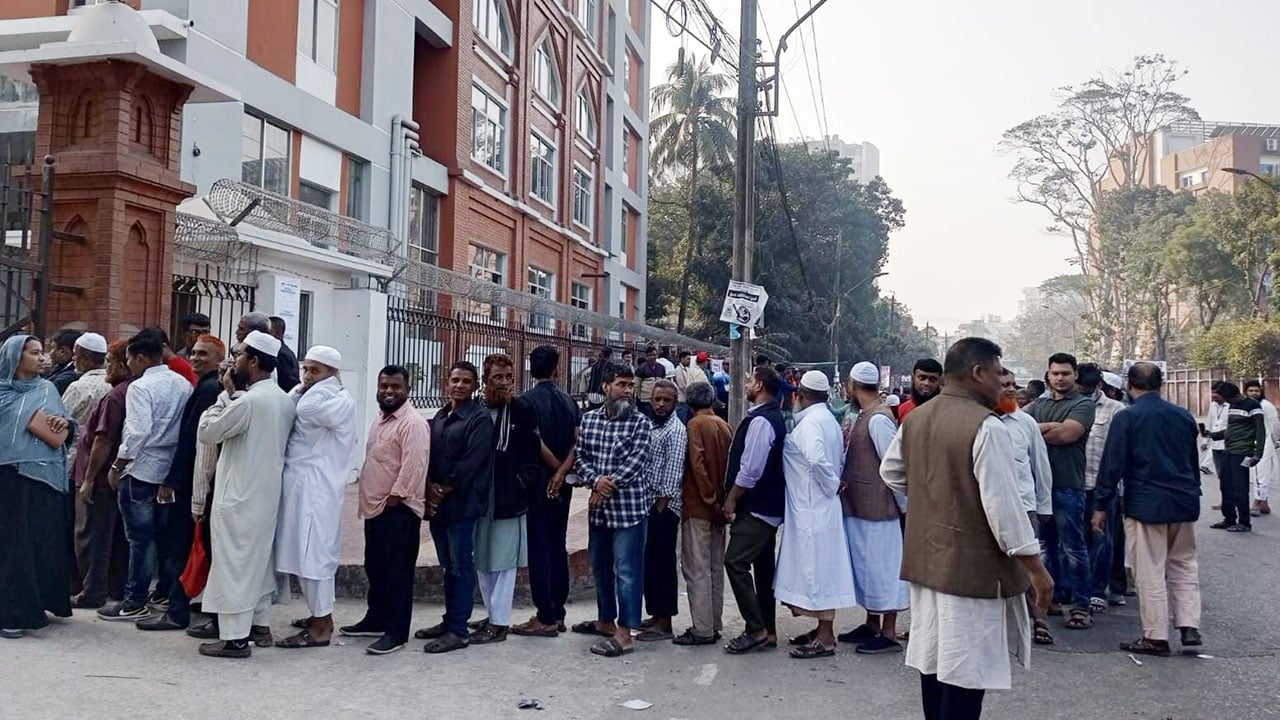 ভোটগ্রহণ চলবে বিকেল সাড়ে ৪টা পর্যন্ত