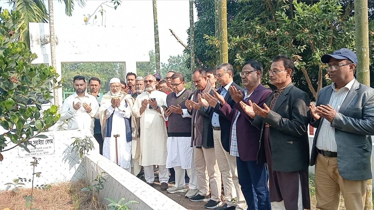 কুমিল্লায় বিএনপি প্রার্থী ড. মোশাররফের প্রচার শুরু