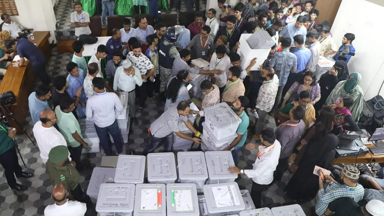 জাকসু নির্বাচনে ছাত্রদের কোন হলে কত ভোট কাস্ট হলো
