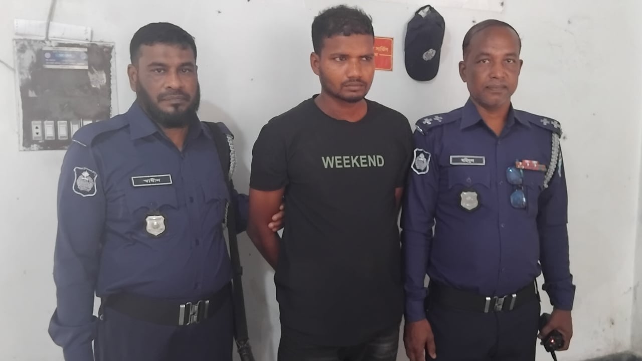 মধুখালীতে ইয়াবাসহ ভুয়া ডিবি আটক