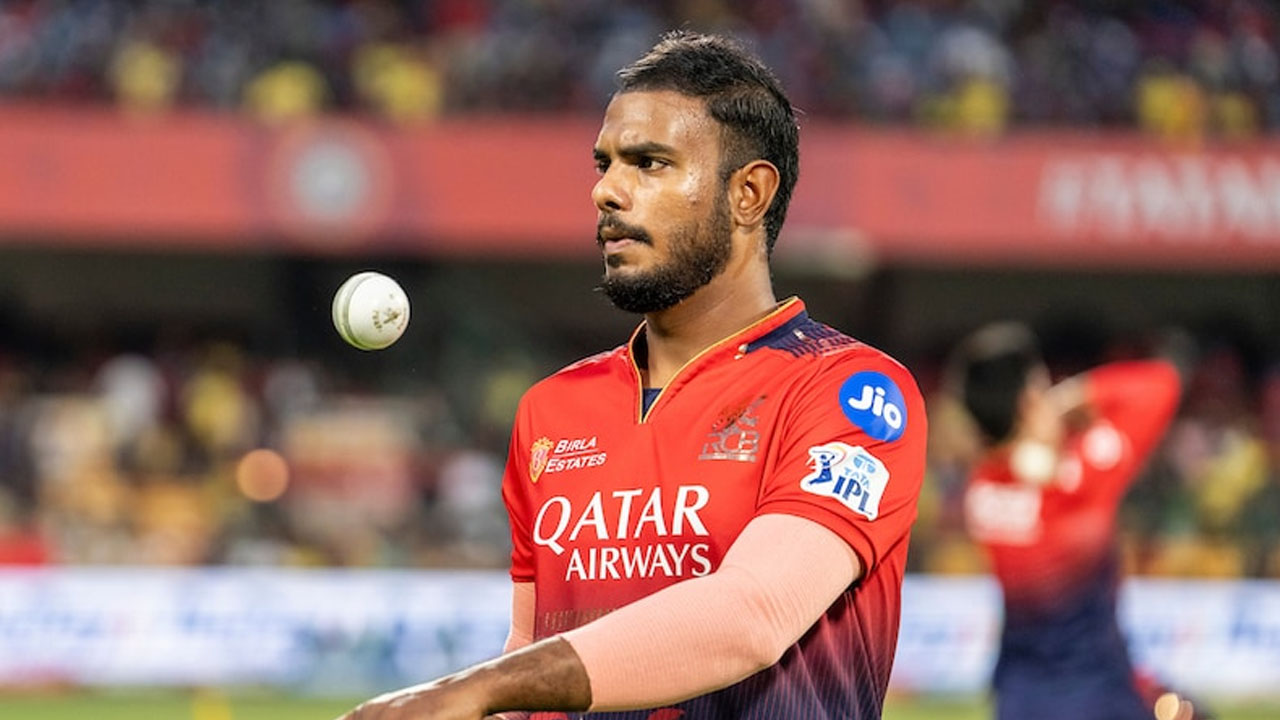 এবার ভারতীয় ক্রিকেটারের বিরুদ্ধে মামলা