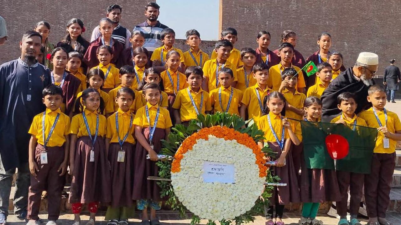 গভীর শ্রদ্ধায় সিক্ত রায়ের বাজার বধ্যভূমি