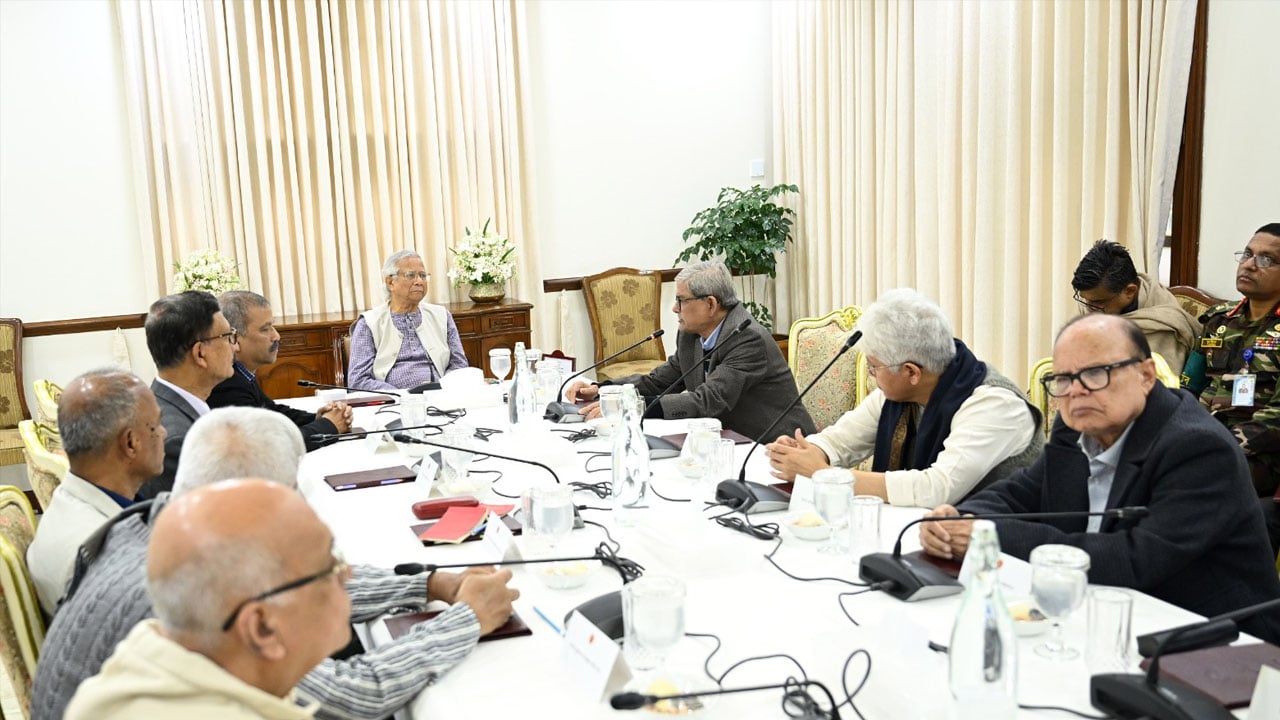 খালেদা জিয়ার সঙ্গে সর্বশেষ সাক্ষাতের স্মৃতিচারণ করলেন প্রধান উপদেষ্টা